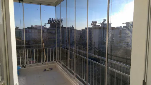 Cam Balkon 3