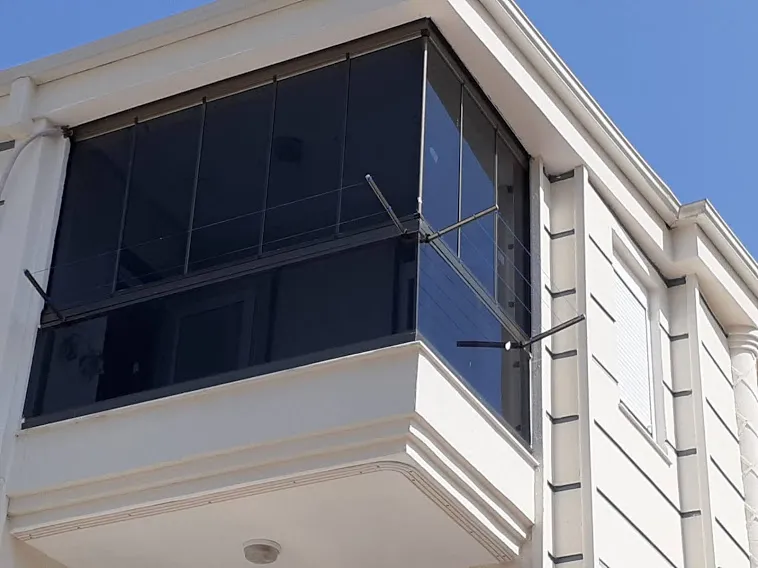 Cam Balkon 8